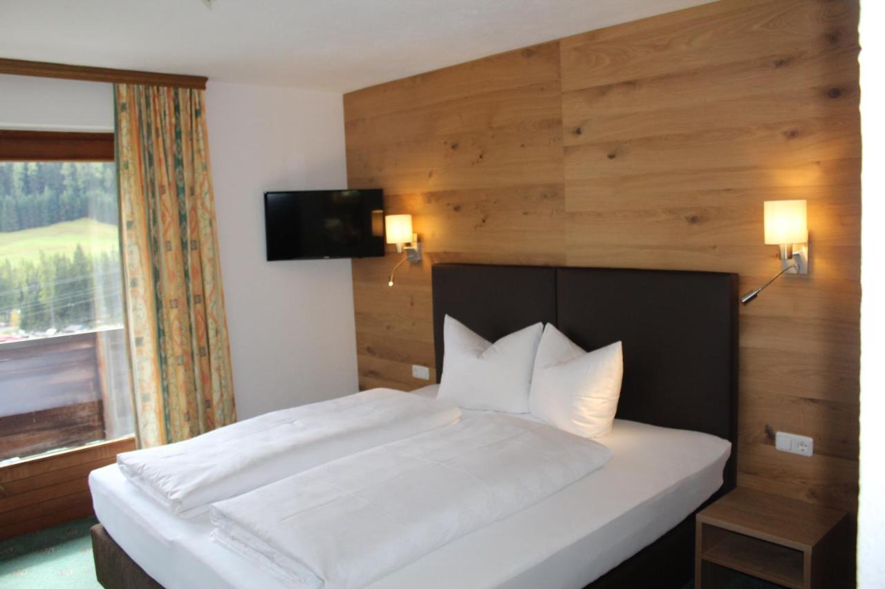 Pension Jaegerhof Sankt Anton am Arlberg Dış mekan fotoğraf