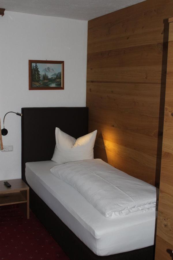 Pension Jaegerhof Sankt Anton am Arlberg Dış mekan fotoğraf